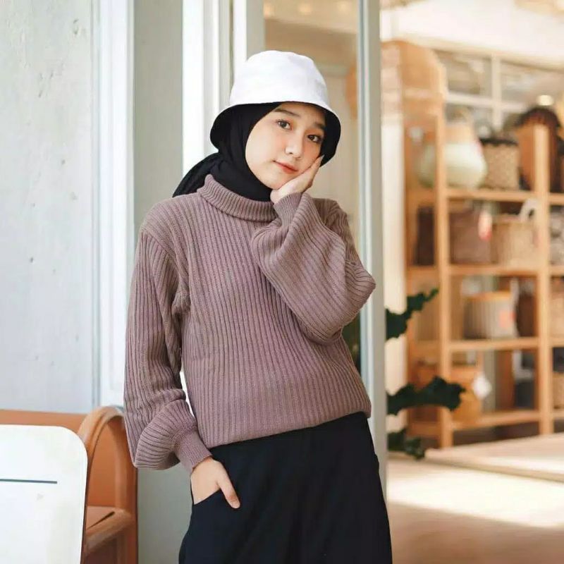 ini adalah Bayoneta Sweater Burgundy, size: Extra Large, material: Knitt, color: Chocholate burgundy, brand: Rajut, age_group: all ages, gender: female