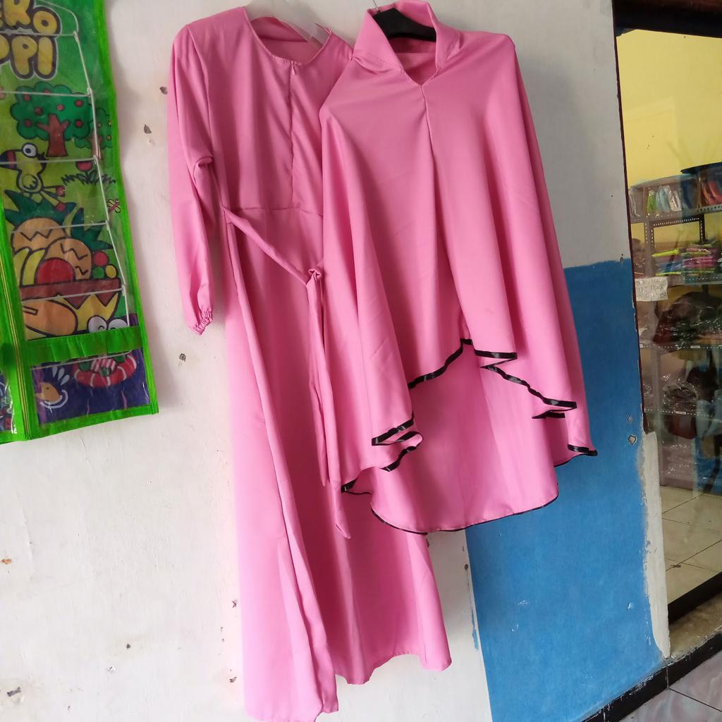 ini adalah Set Gamis Khadijah Dusty, size: L, material: Moscrepe, color: Pink, brand: Gamisindonesia, age_group: all ages, gender: female