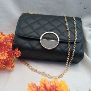 ini adalah Tas Teresia Hitam, size: 18 cm x 13 cm, material: synthetic, color: black, brand: tasbahuindonesia, age_group: all ages, gender: female