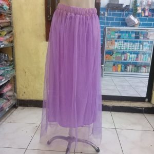 ini adalah Rok Tutu Lavender, size: Lingkar Pinggang +-58cm (full karet )Panjang +-100cm, material: Lace, color: purple, brand: Bajuwanitaindonesia, age_group: all ages, gender: female