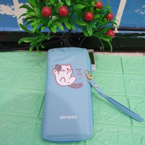 ini adalah Dompet Kucing Panjang Biru, size: 20 cm x 12 cm, material: synthetic, color: light blue, brand: Dompetindonesia, age_group: all ages, gender: female