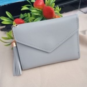 ini adalah Dompet Mini V Abu Muda, size: 11 cm x 9 cm, material: synthetic, color: light grey, brand: Dompetindonesia, age_group: all ages, gender: female