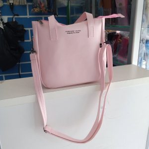 ini adalah Tas Rawe Pink, size: 21cmx8cmx21cm, material: synthetic, color: pink, brand: tasselindonesia, age_group: all ages, gender: female