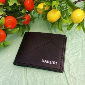 ini adalah Dompet Pria Pira Hitam, size: medium, material: synthetic, color: black, brand: piradompetindonesia, age_group: all ages, gender: male