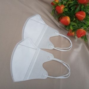 ini adalah Masker Earloop 3D, size: L, material: Cotton, color: white, brand: oto forindonesia, age_group: all ages, gender: unisex