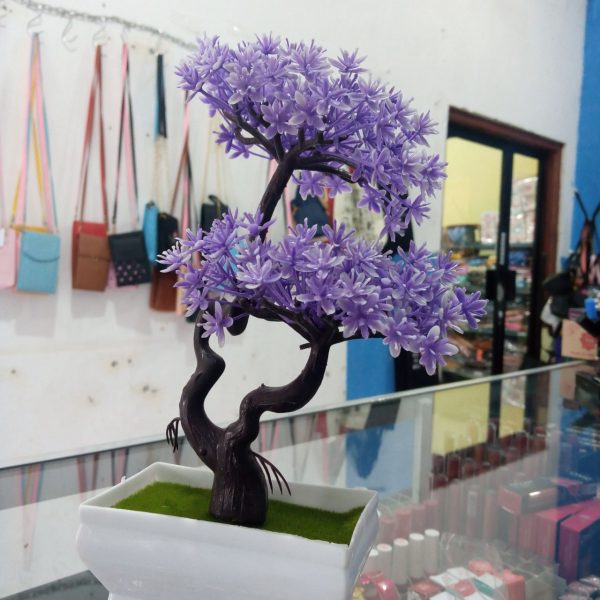 ini adalah Bunga Plastik Tinggi, size: 27cm, material: Plastic, color: purple, brand: bungatinggindonesia, age_group: all ages, gender: unisex