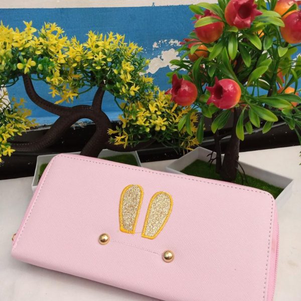 ini adalah Dompet Pebi Pink, size: 20 cm x 12 cm, material: synthetic, color: pink, brand: Dompetindonesia, age_group: all ages, gender: female