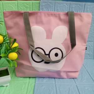 ini adalah Tote Bag Bon Pink, size: 30cm x 26cm, material: canvas, color: pink, brand: totebonindonesia, age_group: all ages, gender: female
