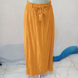 ini adalah Rok Plisket Tali Mustard, size: panjang 90cm, material: Jersey, color: yellow, brand: rokplisketbjn, age_group: all ages, gender: female