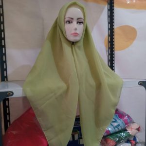 ini adalah Bella Square Pear, size: 115 cm x 115 cm, material: Double hicon, color: yellow pear, brand: Kerudungsegiempatindonesia, age_group: all ages, gender: female