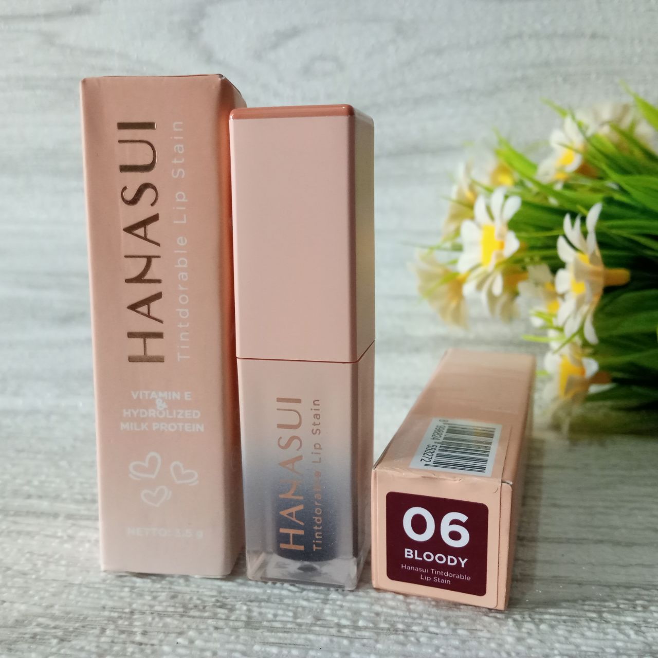 ini adalah Hanasui Liptint 06 Bloody, brand: hanasui, age_group: all ages, gender: female