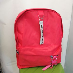 ini adalah Tas Daina Marun, size: 30 cm x 25 cm, material: mikro, color: maroon, brand: tasranseldaiindonesia, age_group: all ages, gender: female