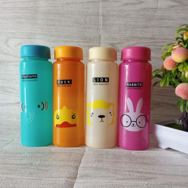 ini adalah Botol Karakter 500ml, size: 17 oz, material: Glass, color: multicolor, brand: Kemasanindonesia, age_group: all ages, gender: unisex