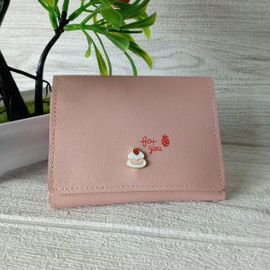 ini adalah Dompet Cake Pink Muda, size: 11 cm x 9.5 cm, material: synthetic, color: light pink, brand: dompetcakebjn, age_group: all ages, gender: female