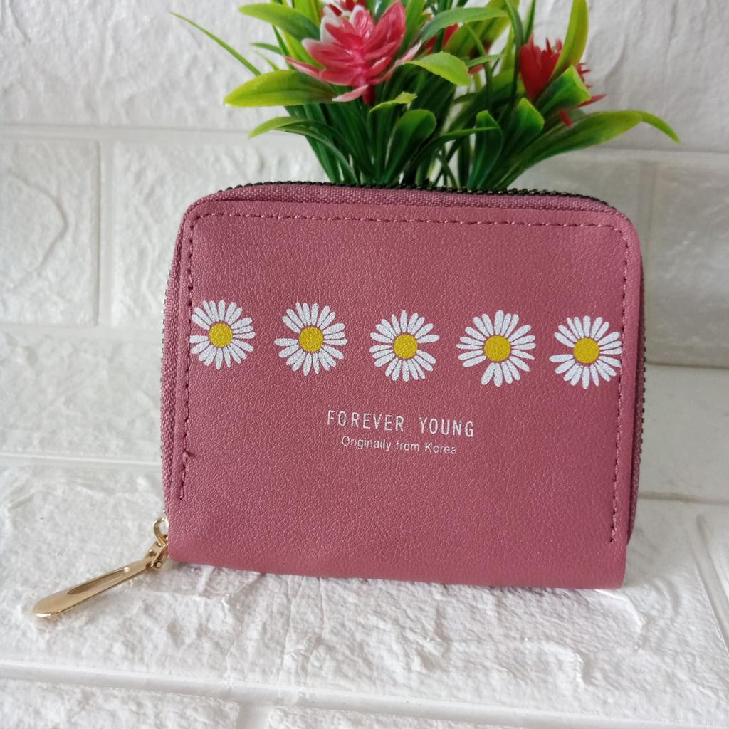 ini adalah Dompet Daisy Pink Tua, size: 15 cm x 10 cm, material: synthetic, color: dark pink, brand: dompetbungadaisy, age_group: all ages, gender: female