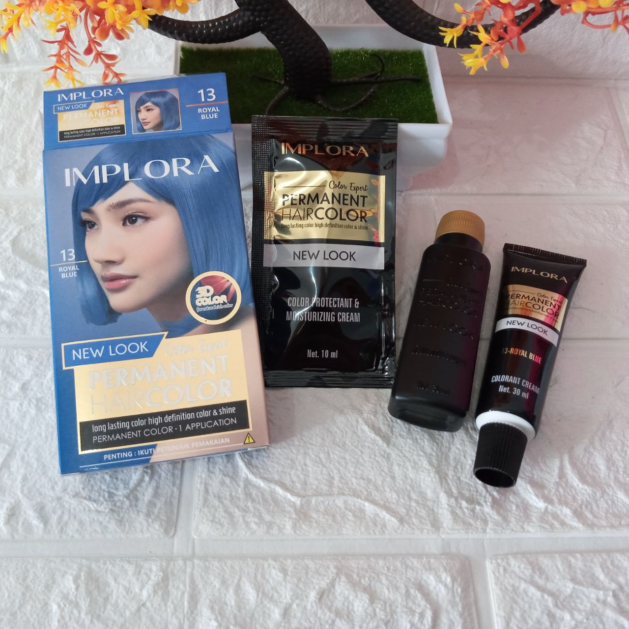 ini adalah Implora Hair Color Royal Blue, brand: Implora, age_group: all ages, gender: unisex