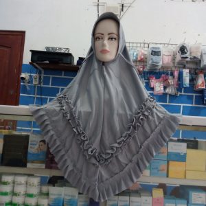 ini adalah Jilbab Rempel Tali Abu, size: L, material: jersey, color: grey, brand: Jilbabrempeltali, age_group: all ages, gender: female