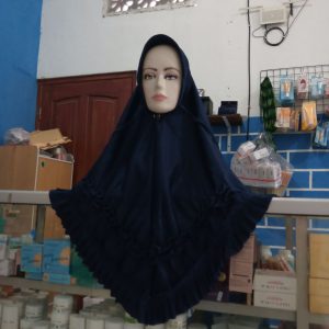 ini adalah Jilbab Rempel Tali Navy, size: L, material: jersey, color: navy, brand: Jilbabrempeltali, age_group: all ages, gender: female