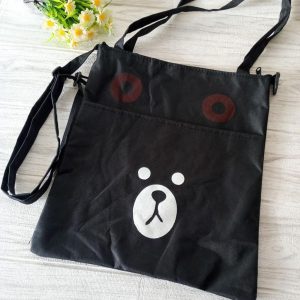 ini adalah Tote Bear Hitam, size: 40cm x 35cm, material: canvas, color: black, brand: toteigindonesia, age_group: all ages, gender: female