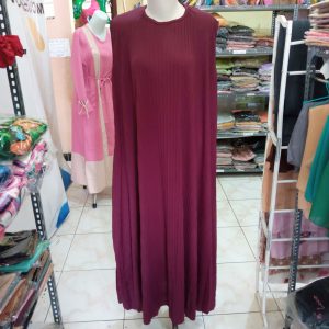 ini adalah Outer Plisket Long Maroon, size: LD 122cm, material: jersey, color: maroon, brand: outerlongcardy, age_group: all ages, gender: female