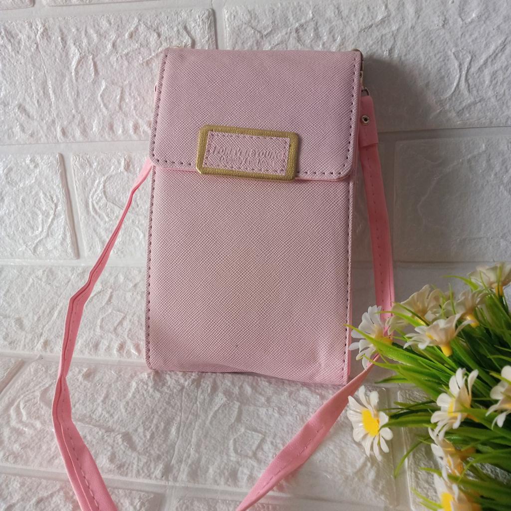 ini adalah Tasel Sisi Pink, size: 17 cm x 10 cm, material: synthetic, color: pink, brand: taselsisibojonegoro, age_group: all ages, gender: female