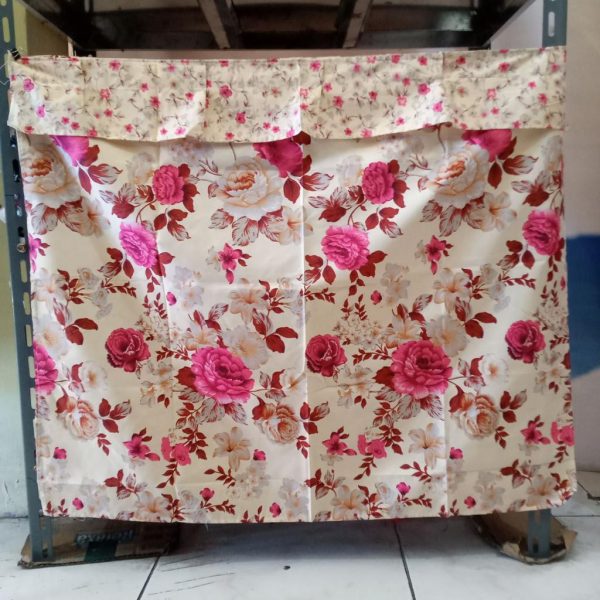 ini adalah Korden Kolong Shabby Cream, size: 82cmx53cm, material: cotton polymicro, color: cream, brand: kordenkolongbojonegoro, age_group: all ages, gender: unisex