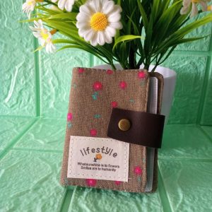 ini adalah Dompet Kartu Kanvas Coklat, size: Mini, material: Canvas, color: chocholate, brand: Cardminiwalletbojonegoro, age_group: all ages, gender: female