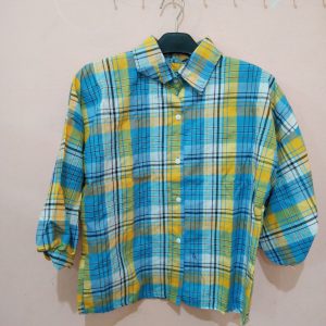 ini adalah Kemeja Kotak Biru, size: LD 98cm, material: cotton, color: blue, brand: kemseqviebojonegoro, age_group: all ages, gender: female