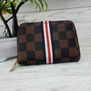 ini adalah Dompet Kartu Kotak Coklat, size: 11cmx9.5cm, material: synthetic, color: dark chocholate, brand: dompetkartukotakbojonegoro, age_group: all ages, gender: female