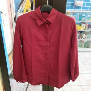 ini adalah Blouse Kira Marun, size: LD105cm, material: cotton, color: maroon, brand: blousekirabojonegoro, age_group: all ages, gender: female, style: casual,office, pattern: plain