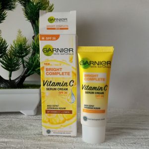 ini adalah Garnier Bright Complete Serum Cream SPF36, brand: garnier, age_group: all ages, gender: female