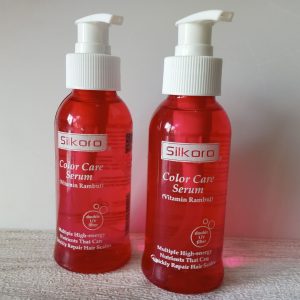 ini adalah Silkoro 200ml Merah, brand: silkoro, age_group: all ages, gender: female, capacity: 200 ml, ingredients: Dimethicone, cyclotetrasiloxane. cyclopentasiloxane, Fragrance (Parfum) Components and Finished Fragrances