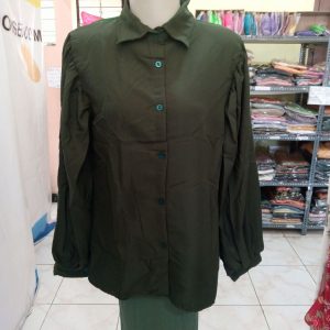 ini adalah Blouse Odri Army, size: LD98cm, material: cotton, color: green army, brand: blouseodribojonegoro, age_group: all ages, gender: female, style: casual,office, pattern: plain