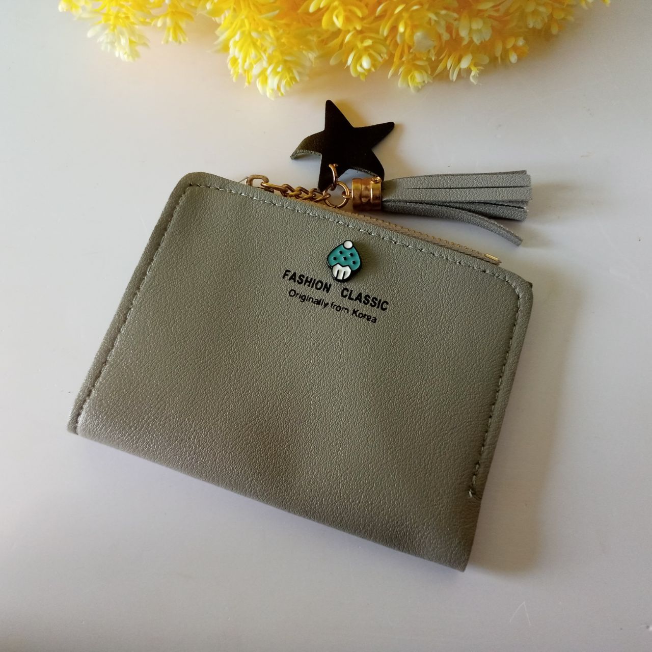ini adalah Dompet Mini 51 Abu, size: 11.5 cm x 9 cm, material: synthetic, color: greay, brand: dompetmini51bojonegoro, age_group: all ages, gender: female, style: friendly wallet, pattern: plain