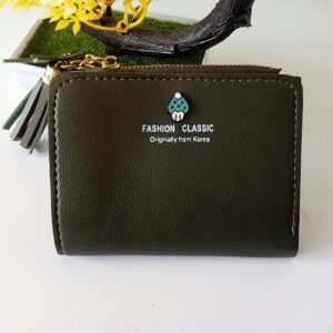 Ini adalah Dompet Mini 51 Army size: 11 cm x 9 cm, material: sintetis, color: green army, brand: dompetminibojonegoro, age_group: all ages, style: simply mini wallet, gender: female, pattern: plain mesh leather,