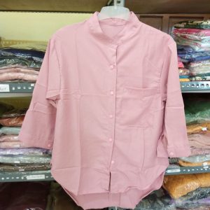 Ini adalah Blouse Poche Dusty size: LD 100cm, material: cotton, color: pink dusty, brand: blousepochebojonegoro, age_group: all ages, style: simply blouse, gender: female, pattern: plain,