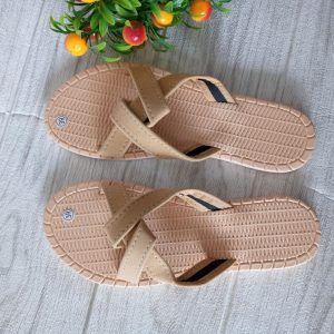 Ini adalah Sandal Sue Uk 39 Coksu size: 39, material: sponge, color: chocholate milk, brand: sandalsuebojonegoro, age_group: all ages, style: simply footwear, gender: female, pattern: plain,