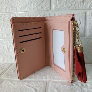 Ini adalah Dompet Lipat DK10 Merah size: Mini, material: sintetis, color: red, brand: dompetdk10bojonegoro, age_group: all ages, style: fashionable mini wallet, gender: female, pattern: plain,