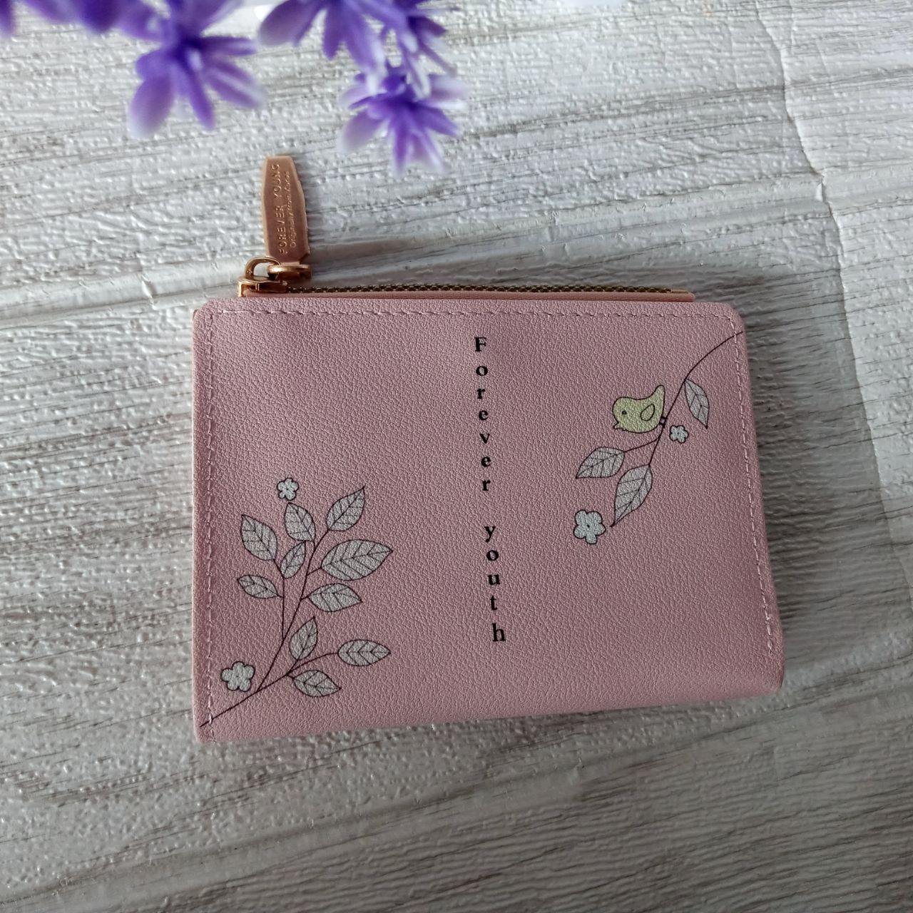 Ini adalah Dompet Preti Pinkmuda size: Mini, material: sintetis, color: light pink, brand: domeptpretibjn, age_group: all ages, style: cool minimalis wallet, gender: female, pattern: plain with printing leaf,