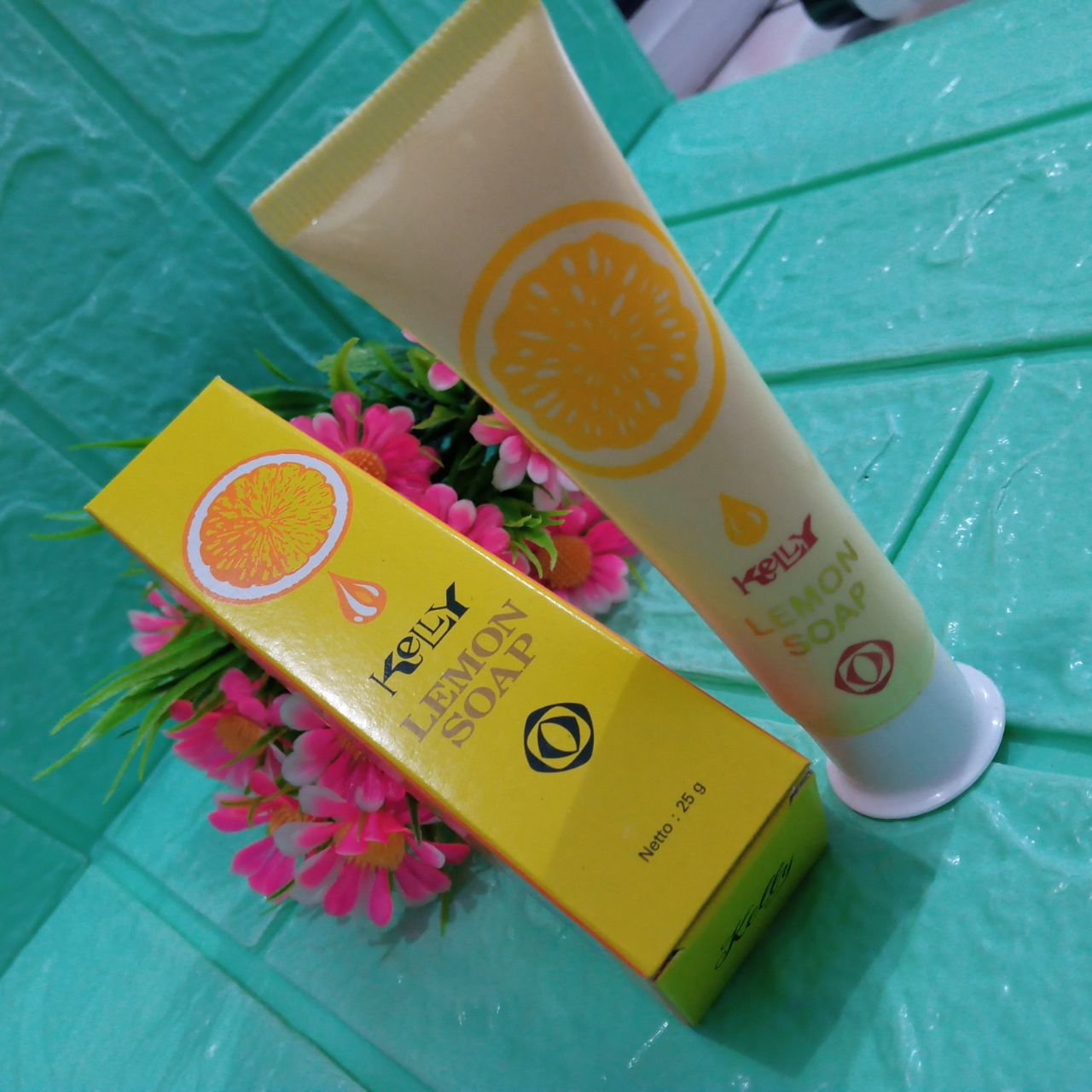 Ini adalah Kelly Lemon Soap brand: kelly, age_group: all ages, gender: unisex, capacity: 0.88,