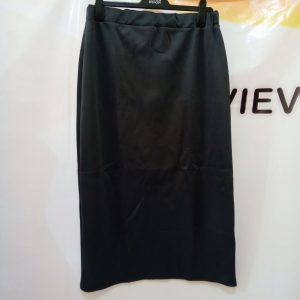 Ini adalah Rok Span Jumbo Abu Tua size: jumbo, material: scuba, color: dark grey, brand: rokpanjangbojonegoro, age_group: all ages, style: fashionable long skirts, gender: female, pattern: plain,