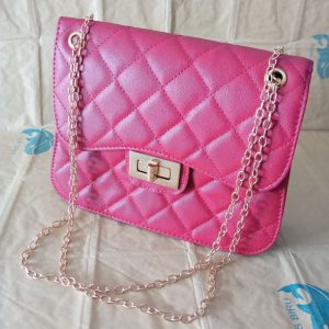 Ini adalah Tas Rehan Marun size: 18cm x 15cm, material: synthetic, color: maroon, brand: tasrehanbojonegoro, age_group: all ages, style: simply shoulder bag, gender: female, pattern: plain,