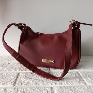 Ini adalah Tas Tan Marun size: 22cm x 14cm, material: synthetic, color: maroon, brand: tastanbojonegoro, age_group: all ages, style: simply shoulderbag, gender: female, pattern: plain,
