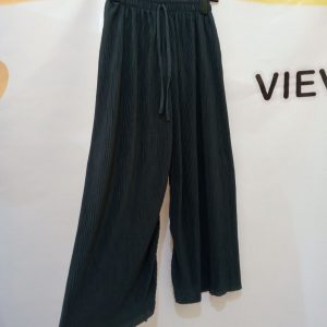 Ini adalah Kulot Plisket Tali Lidi Abu size: 98cm, material: jersey, color: grey, brand: plisketlidibojonegoro, age_group: all ages, style: cool fashion culottes, gender: female, pattern: strip plisket,