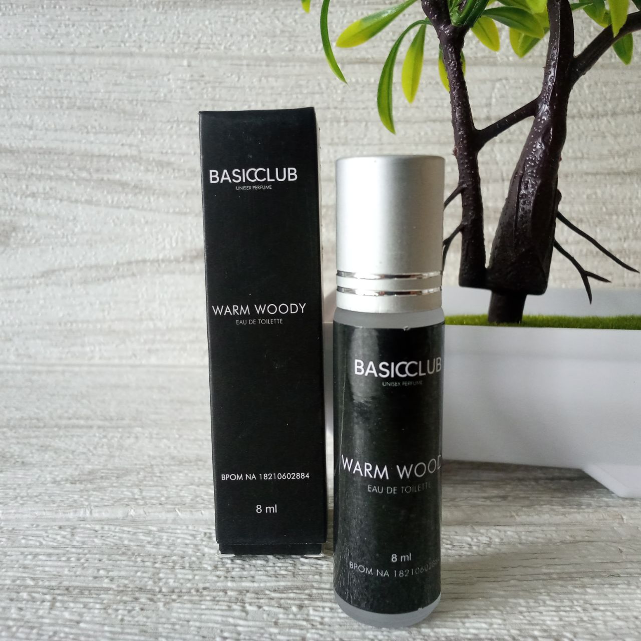 Ini adalah Geamoore Basic Warm Woody brand: geamoore, age_group: all ages, gender: female, capacity: 8 ml,