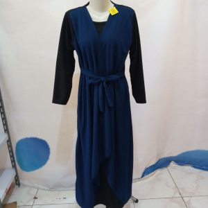 Ini adalah Gamis carlina navy size: L, material: voxy, color: navy, brand: gamiscarlinanavy, age_group: adult, style: fashionable abstract long dress, gender: female, pattern: carlina,