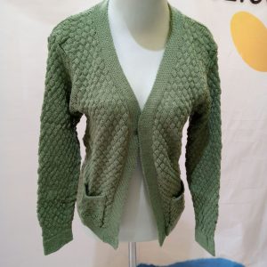 Ini adalah Rajut Cardy Popcorn Mint size: Extra Large, material: wol, color: geen mint, brand: cardypopcornbojonegoro, age_group: all ages, style: fashionable women cardigan, gender: female, pattern: doted popcorn,