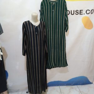 Ini adalah Daster Longdress Rani size: XL, material: Cutton, color: black, brand: daster vievie bojonegoro, age_group: all ages, style: casual style, gender: female, pattern: strip,