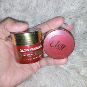 Ini adalah Elcy Day Cream brand: Elcy, age_group: all ages, gender: female, capacity: 0.35 oz, ingredients: Aqua, Ceteryl Alcohol, Glycerin, Titnium Dioxida, Ceteareth-20, Alpha-Arbutin, Parfum, Phenoxyethanol, ci 77492,
