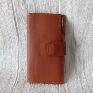 Ini adalah Dompet D26 Panjang Coklat size: 18cmx9cm, material: synthetic leather, color: chocholate, brand: dompetd26, age_group: all ages, style: casual long wallet, gender: female, pattern: leather d26,